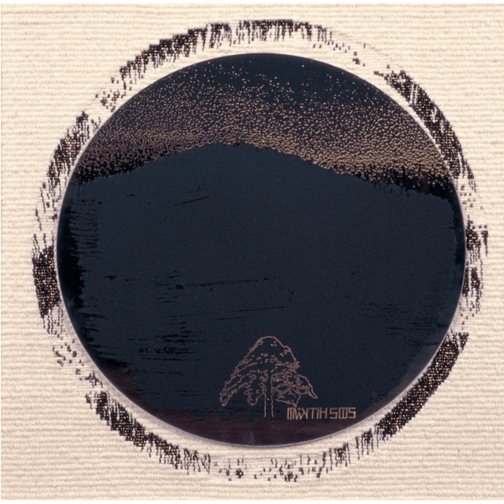 여명-백두산 Dawn-Baekdu Mountain / 53×53cm / Tapestry(Wool, Acryl. Gold, Silver Yarn), Mirror
(Silk Screen Printing) / 2002
