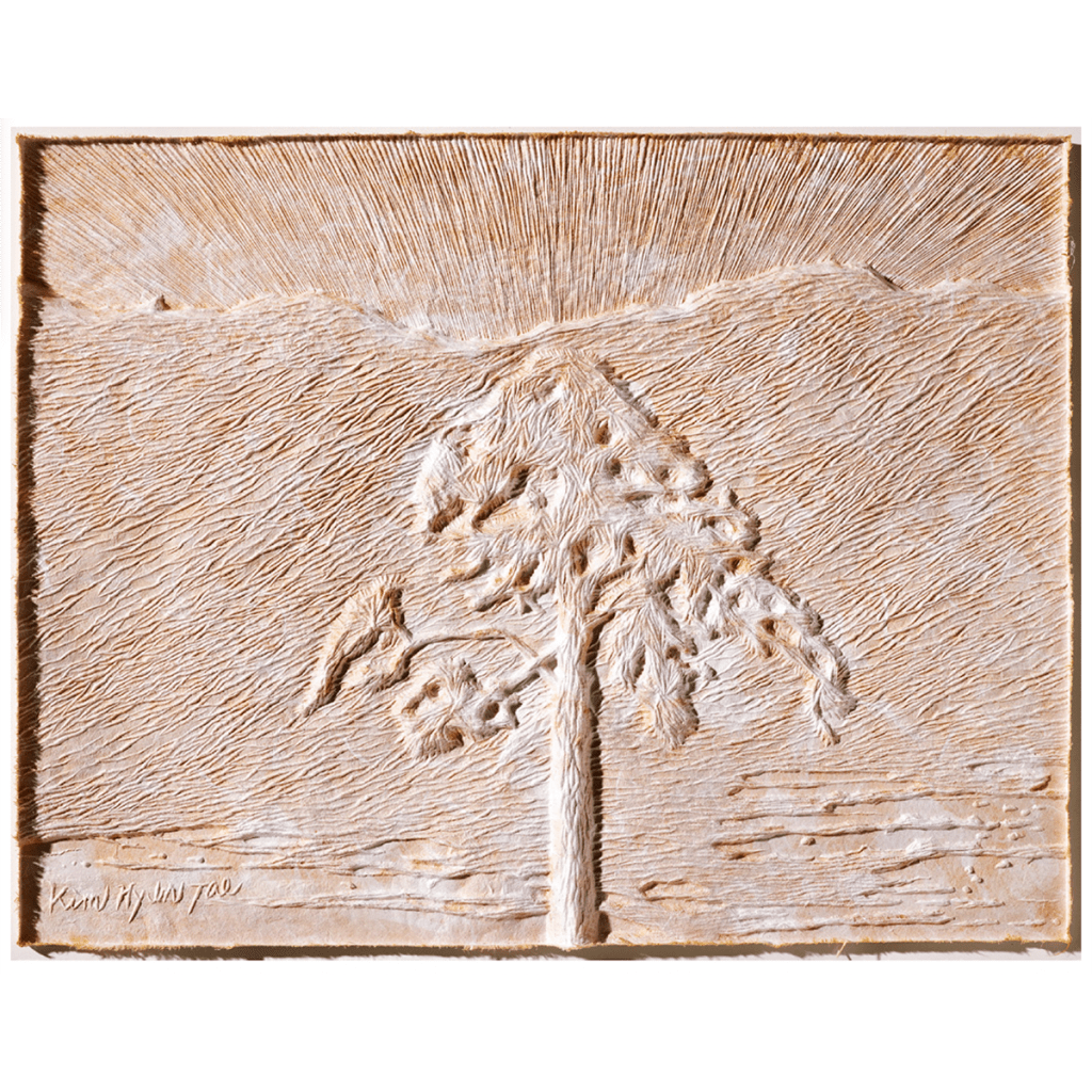 여명-백두산의 가을 Dawn-Autumn of Baekdu Mountain /
53×45cm / Korean Handmade Paper Hanji Relief /
Wood Plate, Carving / 2013